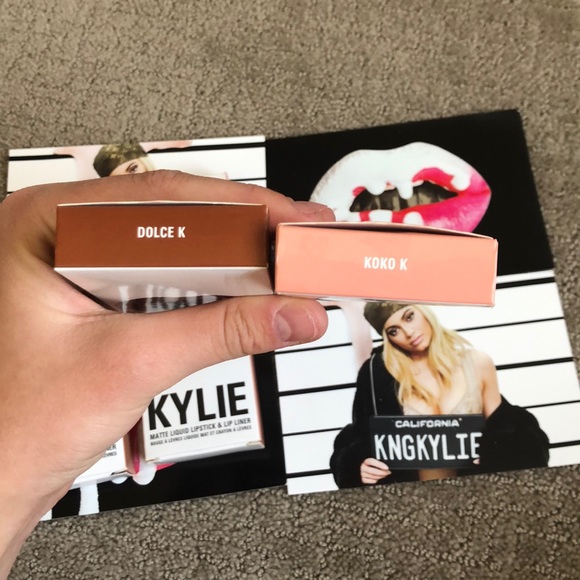 Kylie cosmetics matte liquid lipstick & liner sets - Picture 4 of 8